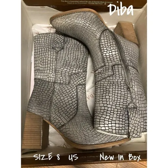 Diba True Leather Mid Calf Western Boots croc embossed Size 8 US New In Box
