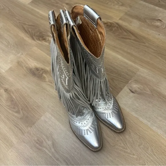 Dingo Silver Metallic Leather Cowboy Boots with Fringe size 7.5