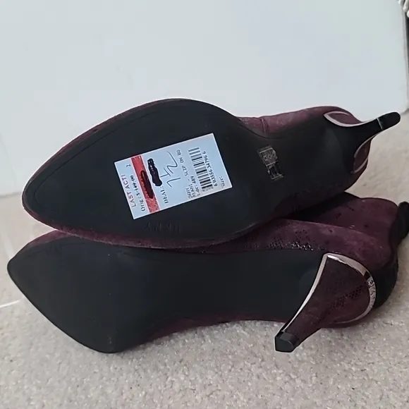 DKNY New Alani Booties Garnet Red Leather Slip On Snake Print Heel Size 7.5
