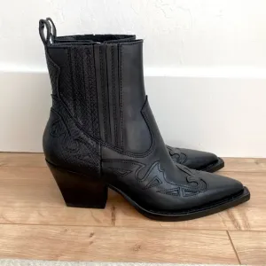Dolce Vita ramson western boots
