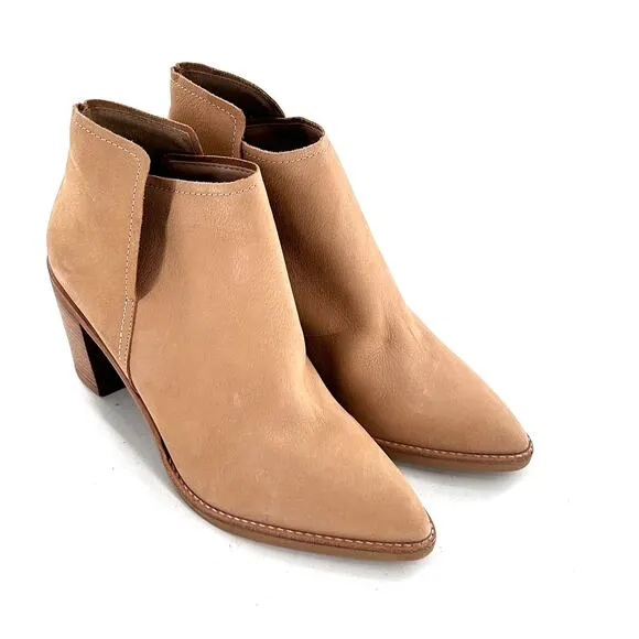 Dolce Vita Spade Boots 10 NWOT Tan Leather Ankle Booties Western Stack Heel