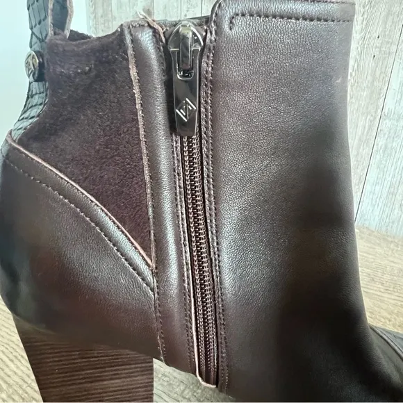 Donald J Pliner Brown Leather Ankle Boots 8