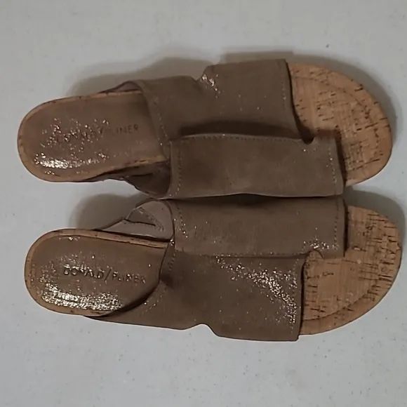 Donald J. Pliner cork wedge sandals size 10