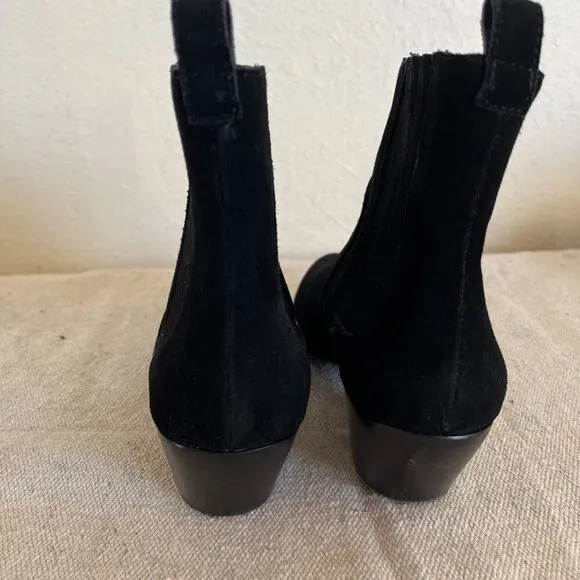 Donald J Pliner Woman's Suede Black Donis Slip-On Ankle Boots Sz 6