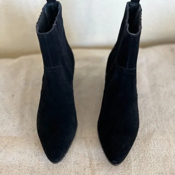 Donald J Pliner Woman's Suede Black Donis Slip-On Ankle Boots Sz 6