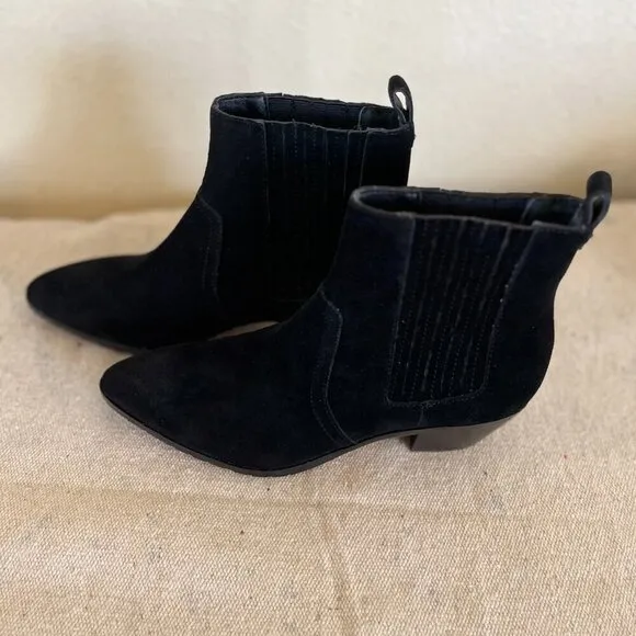 Donald J Pliner Woman's Suede Black Donis Slip-On Ankle Boots Sz 6