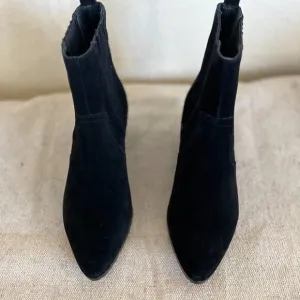 Donald J Pliner Woman's Suede Black Donis Slip-On Ankle Boots Sz 6