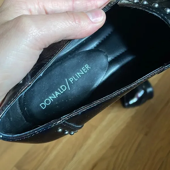 Donald Pliner Lukas Studded Loafers 7.5‎