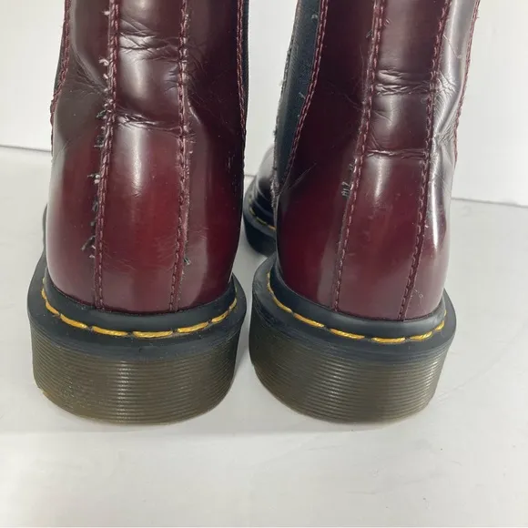 Dr. Doc Martens 2976 Vegan Chelsea Boots Cherry Red Slip On Oxford Size 7