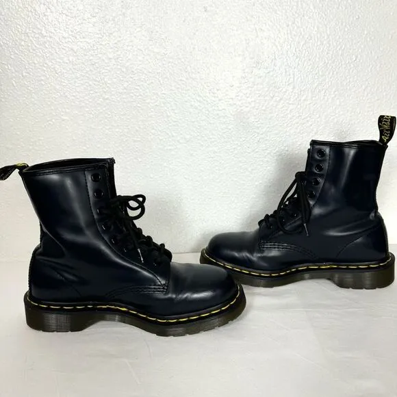 Dr. Doc Martens Womens Size 6 10072 Lace Up Boots Navy Blue Leather Classic Boot