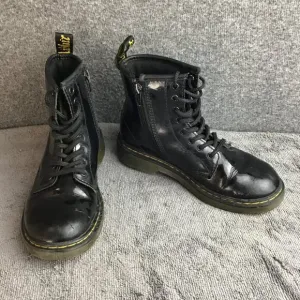 Dr. Marten Junior 1460 Patent Leather Lace Up Boots Sz 1