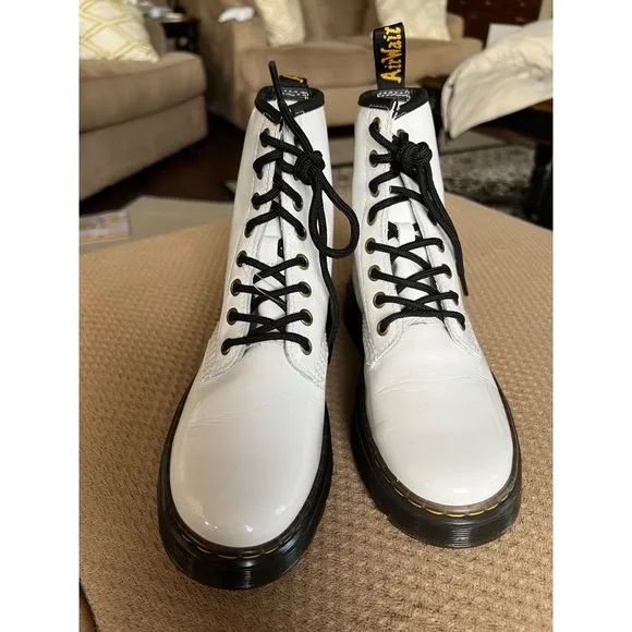 Dr. Marten White Patent Leaver Zavala Boots - Size 7‎ - NWOT