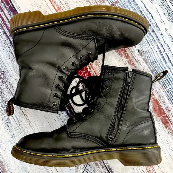 Dr. Martens 1460 Black Leather Classic Lace Up Boots