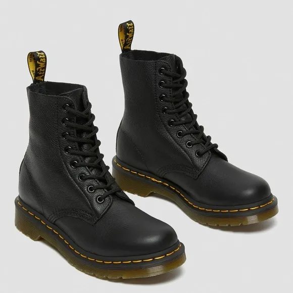 Dr. Martens 1460 Pascal Virginia Black Leather Boots size 7