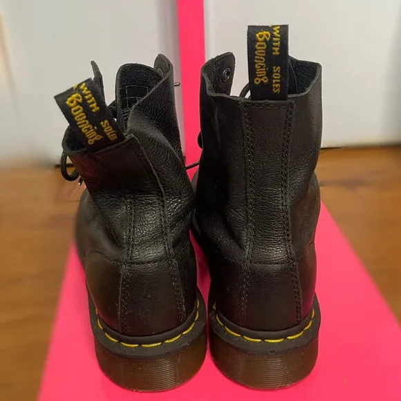 Dr. Martens 1460 Pascal Virginia Black Leather Boots size 7