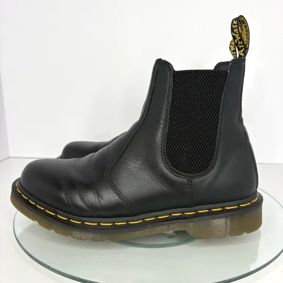 Dr. Martens 2976 Women's Black Leather Chelsea Boots Size 10