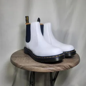 Dr. Martens 2976 Womens White Black Leather Pull On Chelsea Boots Size 10