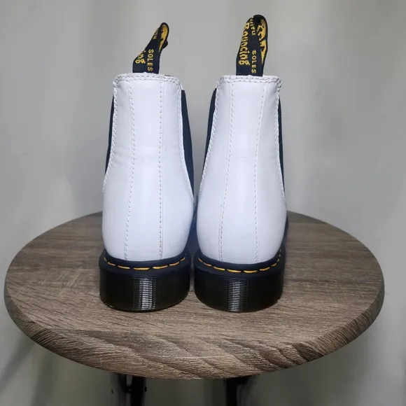 Dr. Martens 2976 Womens White Black Leather Pull On Chelsea Boots Size 10