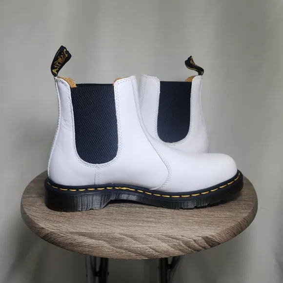 Dr. Martens 2976 Womens White Black Leather Pull On Chelsea Boots Size 10
