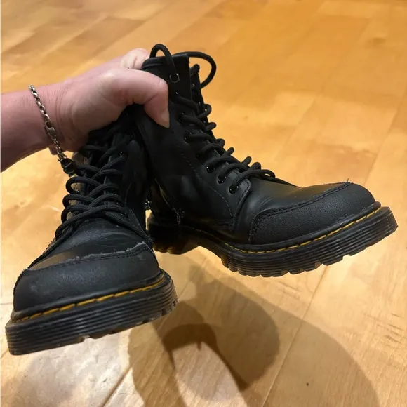 Dr. martens Airwair boots back laced up zipper combat  black womens 5