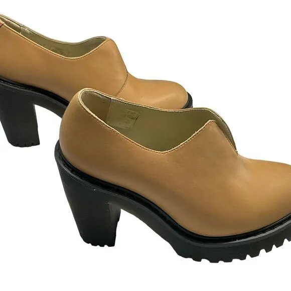 Dr. Martens AirWair Tan Cordelia Slip-On Chucky Platform Heel Shoe Boots Size 6