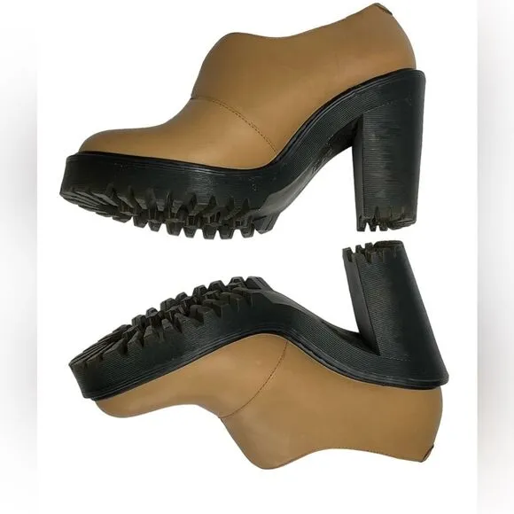 Dr. Martens AirWair Tan Cordelia Slip-On Chucky Platform Heel Shoe Boots Size 6
