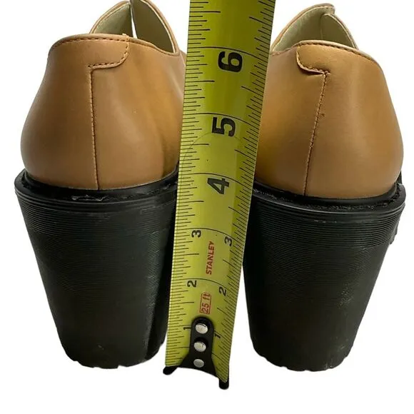 Dr. Martens AirWair Tan Cordelia Slip-On Chucky Platform Heel Shoe Boots Size 6