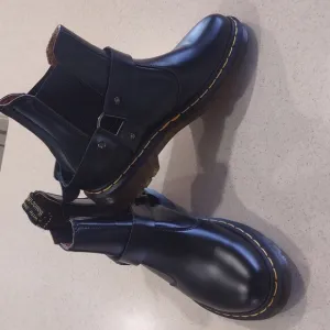 Dr. Martens Black 2976 Wilcox Leather Boots Men's 7.5 / Women's 8.5 NWT