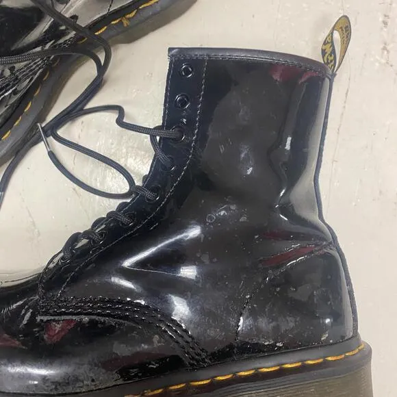Dr. Martens Black classic doc marten boots