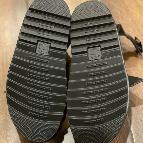 Dr. Martens Blaire Sandals Black Patent NEW