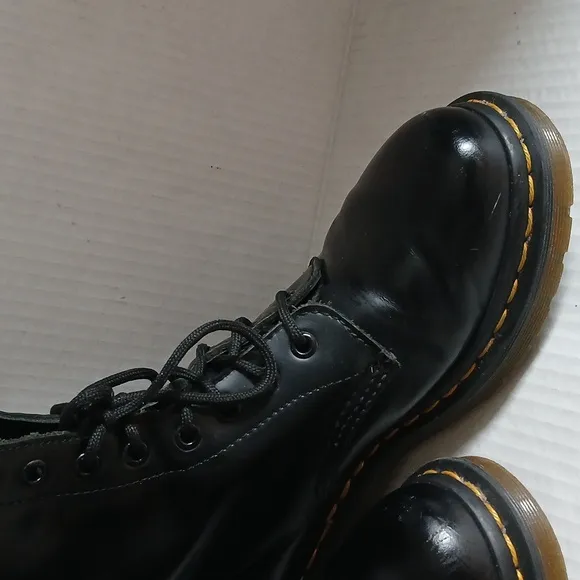 Dr. Martens Boots Leather Upper Heel Pull 1460 Black Leather 8 Eye Women's