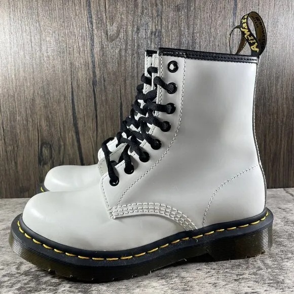 Dr. Martens Boots Women’s Size 6 White 1460 Smooth Leather Lace Up - Worn Once