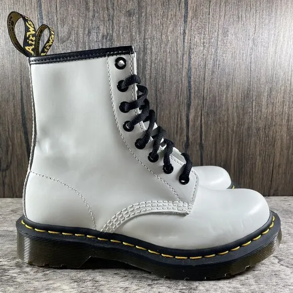 Dr. Martens Boots Women’s Size 6 White 1460 Smooth Leather Lace Up - Worn Once