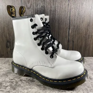 Dr. Martens Boots Women’s Size 6 White 1460 Smooth Leather Lace Up - Worn Once