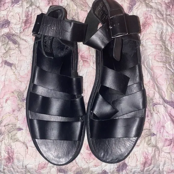 Dr Martens Clarissa Sandals Womens Size 11 Black Leather Quad Platform Gladiator
