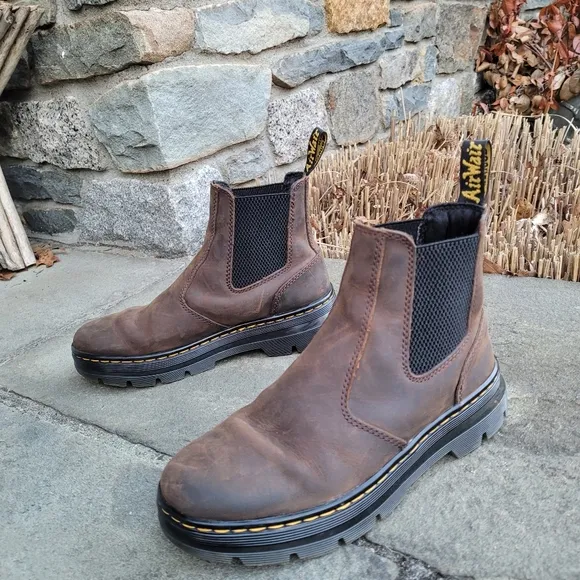 Dr. Martens Embury Chelsea boots