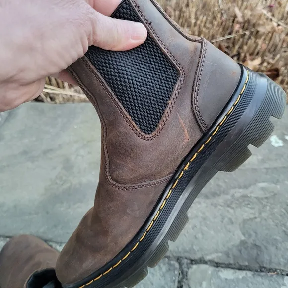 Dr. Martens Embury Chelsea boots
