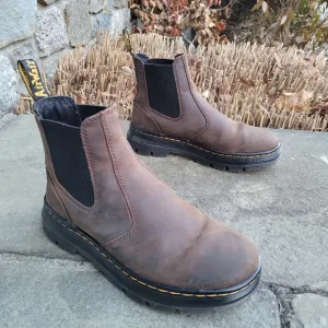 Dr. Martens Embury Chelsea boots