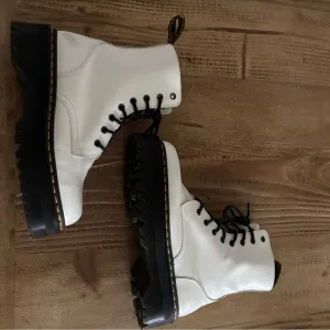 Dr. martens Jadon White Leather Women's Boots platform