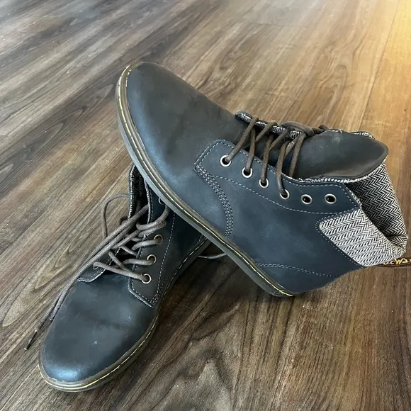 Dr Martens Maelly Padded Collar Brown Leather Ankle Boots