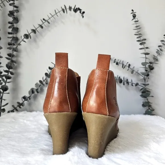 DR. MARTENS Nettie Wedge Chelsea Ankle Bootie Boots