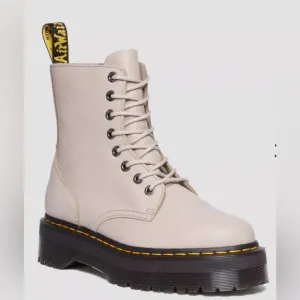Dr. Martens *NWOB* Jadon III Boot Pisa Leather Platforms, Unisex, Taupe