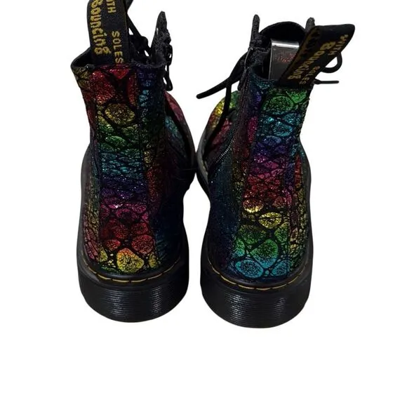 Dr. Martens Pascaly boots with side zipper
