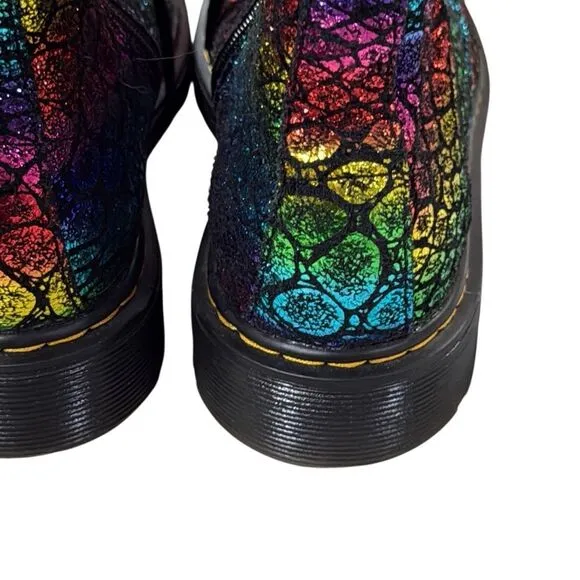 Dr. Martens Pascaly boots with side zipper