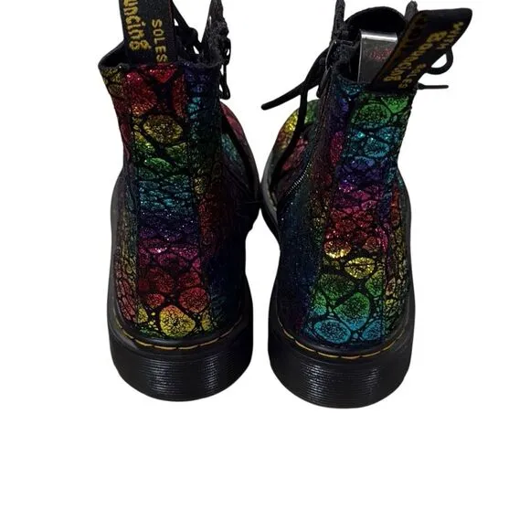 Dr. Martens Pascaly boots with side zipper