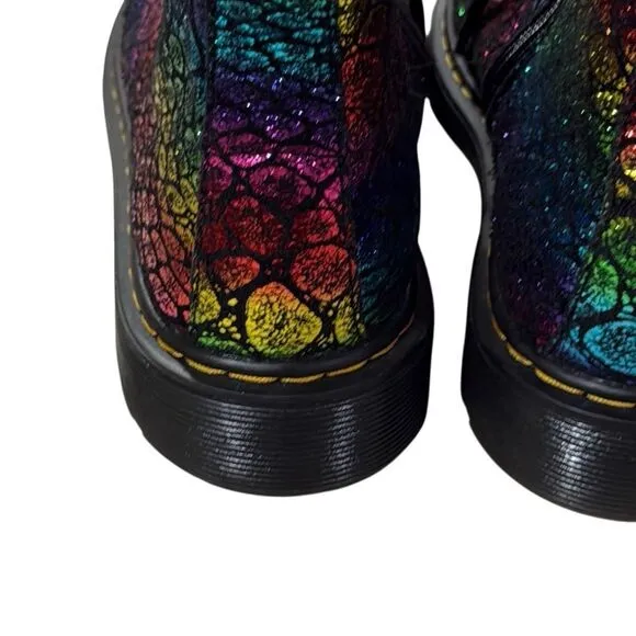Dr. Martens Pascaly boots with side zipper