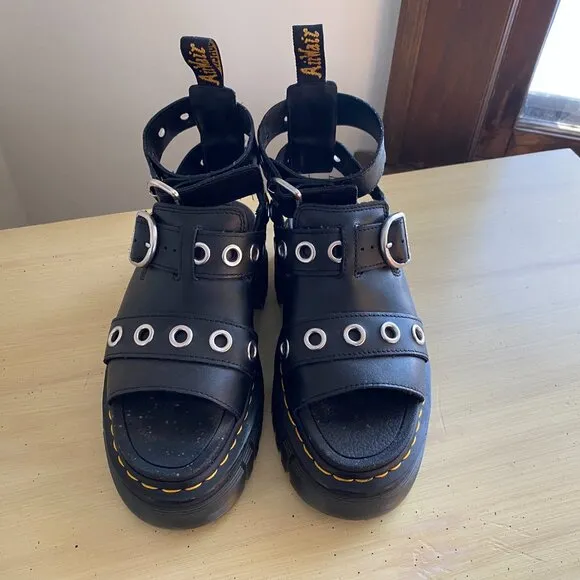 Dr. Martens Ricki Hardware Nappa Lux Leather Platform Sandals Size 7
