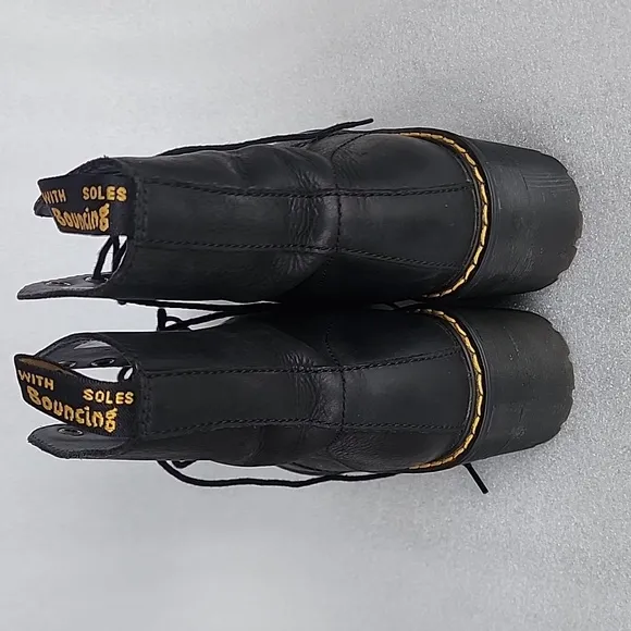 Dr Martens Shriver Hi Size 7 Used