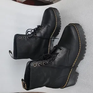 Dr Martens Shriver Hi Size 7 Used