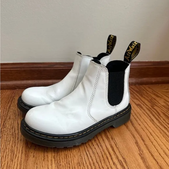 Dr Martens White 2976 Boots Girls Size 1